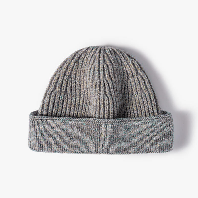 H00013 قبعة محبوكة من الصوف للكبار متعددة الألوان في خريف وشتاء
